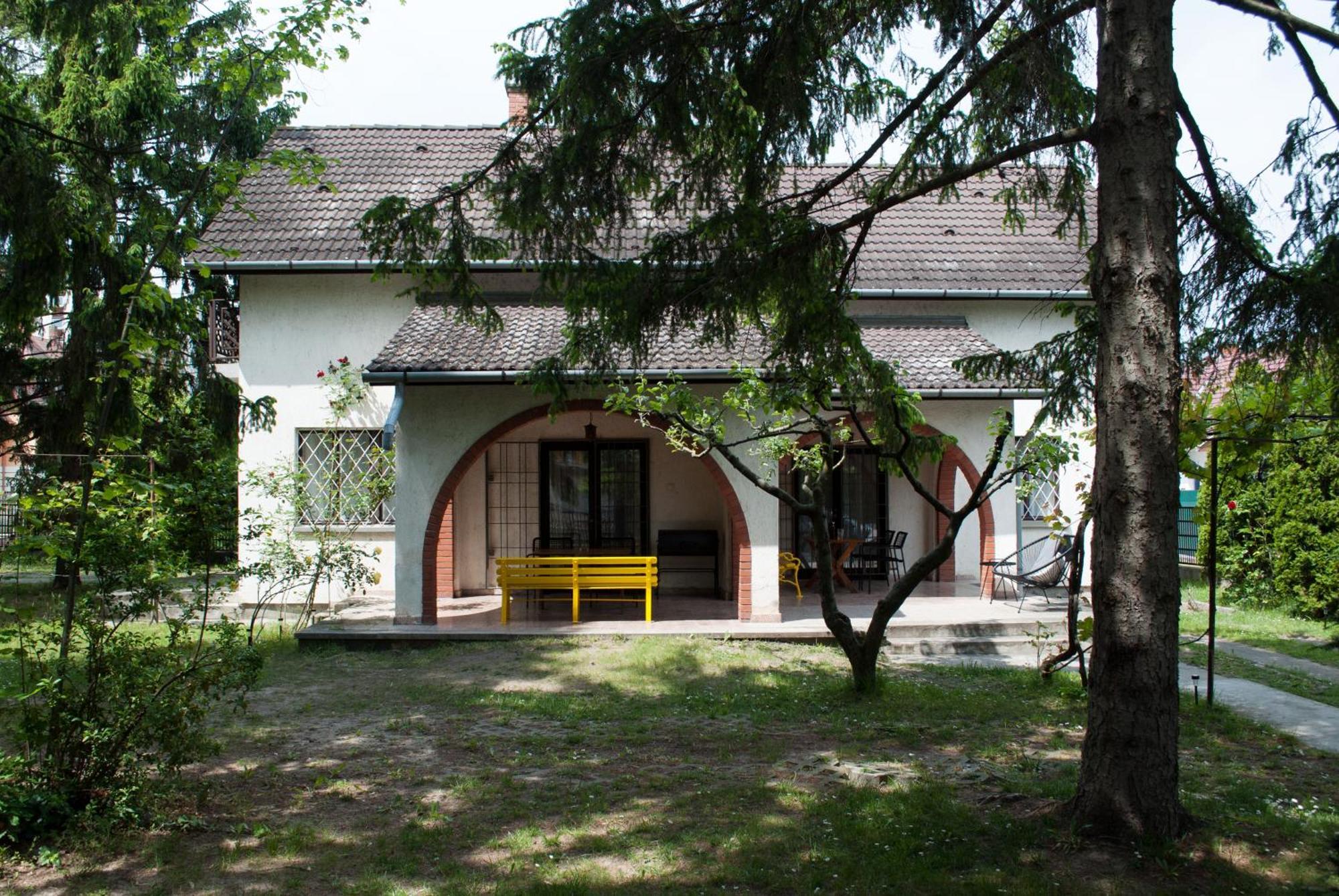 Endretro Apartments Siofok Luaran gambar