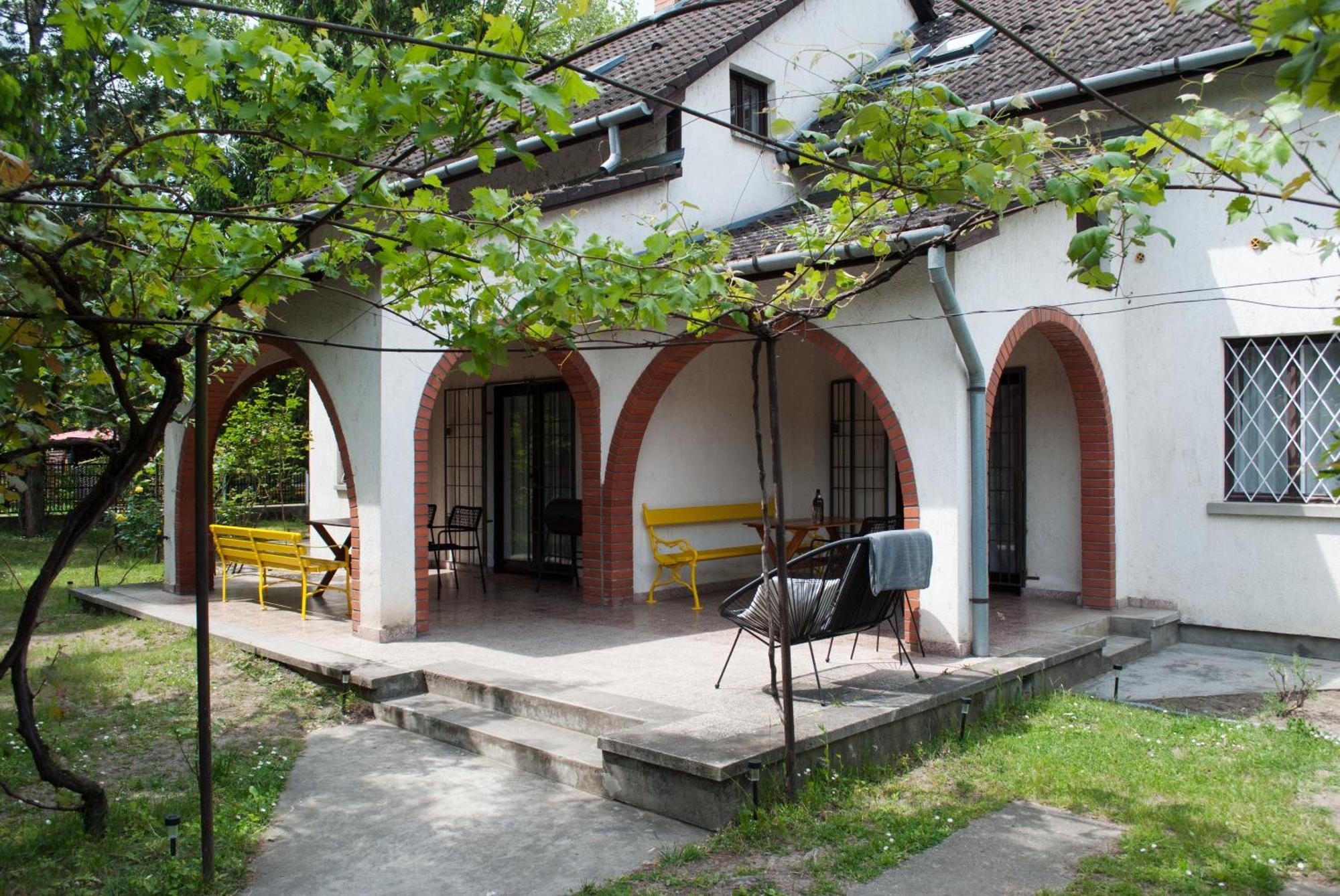 Endretro Apartments Siofok Luaran gambar